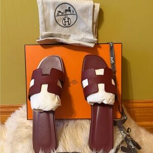 AUTHENTIC❗️Hermes Rouge H Oran Sandal